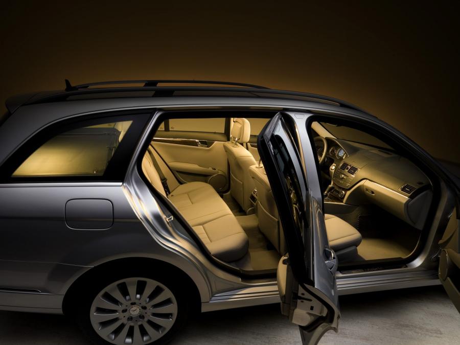  Mercedes-Benz C-Class Estate 2007 года  (фото 40 из 237)